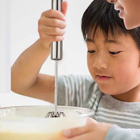Frusta per uova in acciaio inox, mixer semiautomatico, frullatore rotativo manuale per montare la panna e il latte. (1/5)