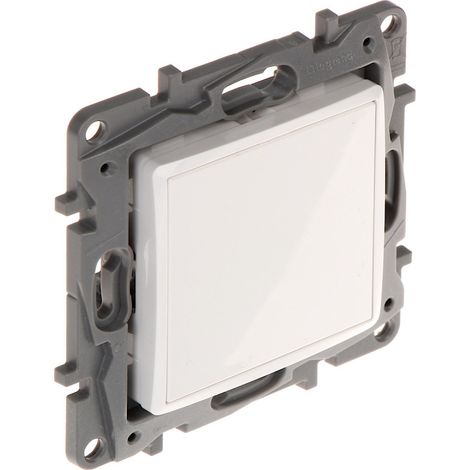 Obturateur NILOÉ pour intégration fonctions MOSAIC finition Pur - LEGRAND - 665195 (1/3)
