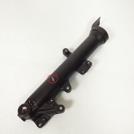 [PRODUIT D'OCCASION] Fourreau de fourche gauche origine pour moto Suzuki 650 SV 2017 à (1/5)