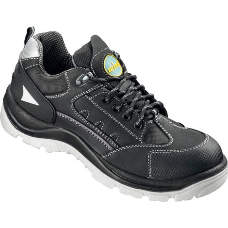 Chaussure basse Cesaro, taille 45 (1/4)