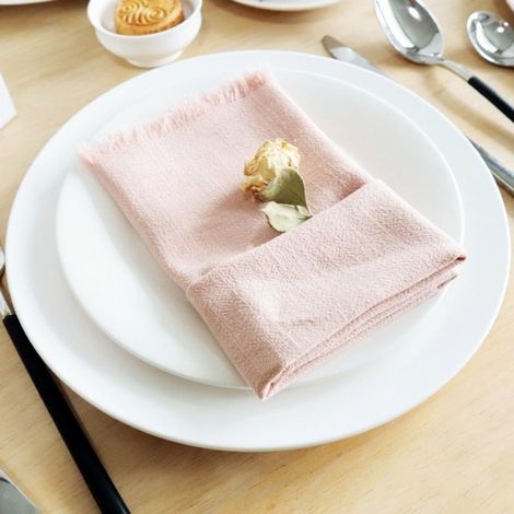 Lot de 6 serviettes de table en tissu fait main (45 x 45 cm), en coton à franges, délicates et artisanales, couleur rose cerise, idéales pour les dîners, les fêtes, les mariages et autres occasions. (1/5)