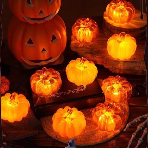 Luminaire Citrouille - Citrouille Décorative LED Intégrée - 7 cm - Alimentation Piles - Décoration Automne Halloween - Pour Table Étagère Cheminée - 1 Pièce (1/5)