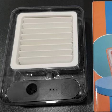 Ventilateur brumisateur de bureau à 3 vitesses, rechargeable par USB, silencieux, avec veilleuse intégrée, idéal pour la chambre, le bureau et les voyages (noir). (1/5)