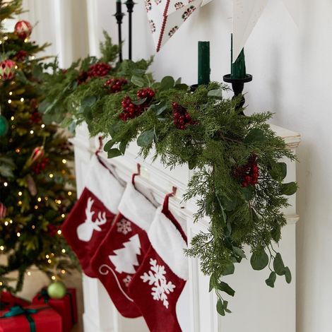 Guirlande De Noël - Pin Artificiel Cyprès Eucalyptus Baies - 1,92 M - Décoration Festive Intérieure Extérieure - 1 Pièce (1/5)