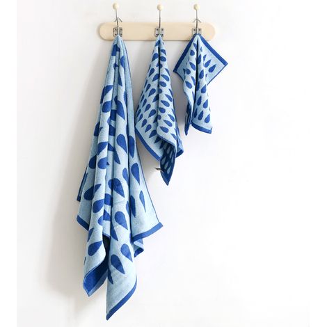 Organisateur de manteaux élégant, boules en bois massif, crochets muraux polyvalents et stylés, design compact ajoutant une touche décorative à l'entrée ou à la chambre. (1/5)