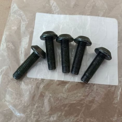 Universal front seat mounting screws suitable for Nissan Teana, X-Trail, Qashqai, Tiida, Sylphy, Bluebird, and Kicks
