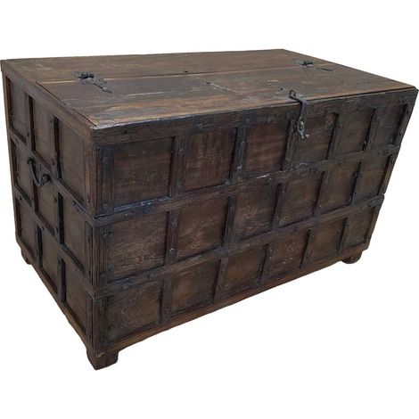 Baúl de madera artesanal 118x65x74h cm