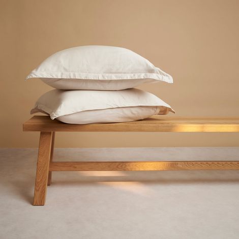 Taie d'Oreiller en Tencel Lyocell Tissage Sergé Mat, Housse de Coussin Respirante Beige - PANGIVO