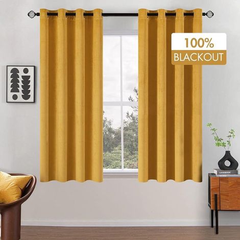 0 – Rideau occultant thermique 132 x 160 cm – Lot de 2 – Velours opaque avec 8 œillets métalliques – Protection contre le froid et l'humidité (1/5)