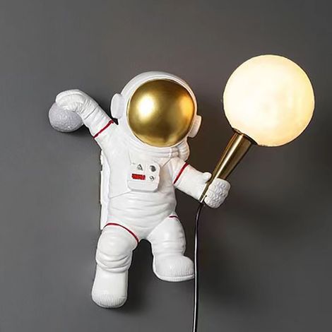 Applique murale pour enfants avec interrupteur et prise, lampe murale moderne sur le thème des astronautes pour chambre d'enfant, applique murale d'intérieur pour garçons et filles (1/5)