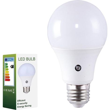 Lampadina LED E27 con sensore fotoelettrico integrato, interruttore automatico, illuminazione per interni/esterni, lampada per portico, corridoio, patio, garage (7W 630 lumen, bianco freddo 6000K) (1/5)