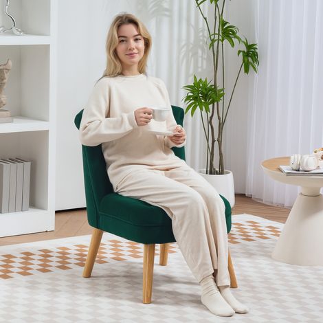 Fauteuil de salon en velours avec assise rembourrée et matelassée et boutons. 60 x 66 x 79 cm. Vert.