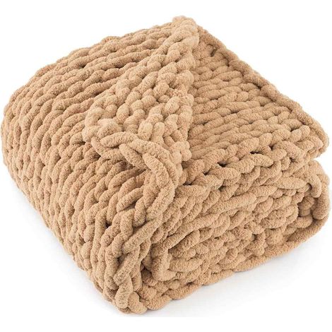Chunky knit blanket, voluminous sofa throw, extra-large chair mat, handmade, 39 x 47 inches