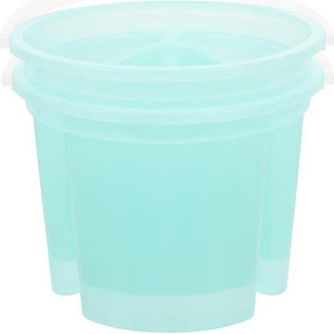 2 seaux de peinture en plastique (1/3)
