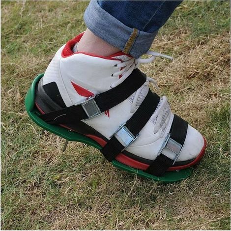 Chaussures d'ameublement pour gazon de jardin, pointes 57mm et attaches universelles Sandales aérateurs de gazon (1/4)
