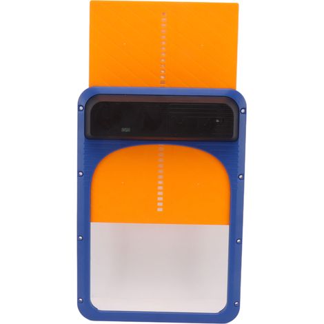 Automatische Tür für Hühnerstall aus Kunststoff, batteriebetrieben und mit einem blauen und gelben Lichtsensor ausgestattet. (1/5)