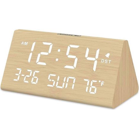 Réveil en bois avec interface USB, affichage de la date, du jour de la semaine et de la température, réglage de la luminosité, alarme réglable, fonction snooze et passage automatique à l'heure d'été. (1/5)