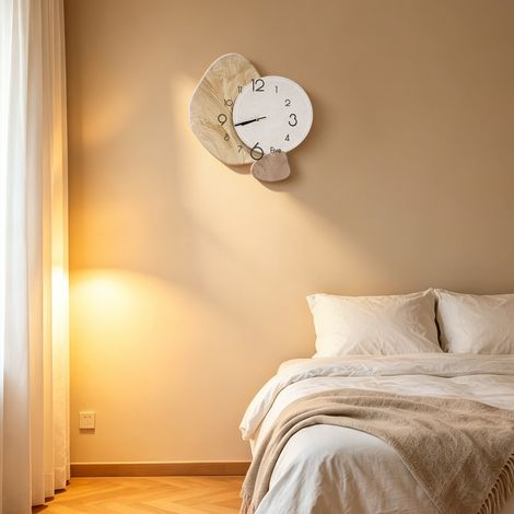 【Maison connectée】Horloge murale moderne et originale, objet de décoration d'intérieur, conception silencieuse, alimentation par piles, horloge murale décorative pour chambre ou salon, 40 × 37 cm (1/5)