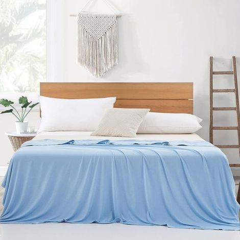 Couverture Rafraîchissante D'Été 2 en 1 Double Face avec Arc-Chill Q-Max 0,43 - Auto-Refroidissante - Douce - Légère (Bleu, 200 X 220 Cm)