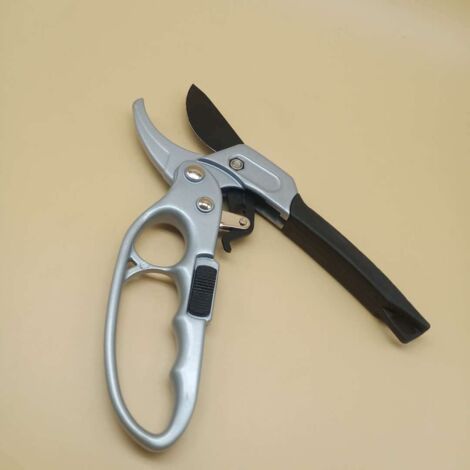 Sécateur à cliquet de 20 cm - lames en alliage de titane - corps en alliage d'aluminium (1/3)