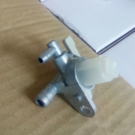 Kraftstoffhahn GT1000 GT1300 KF31040AA, manueller Kraftstoffschalter mit Filter. (1/4)
