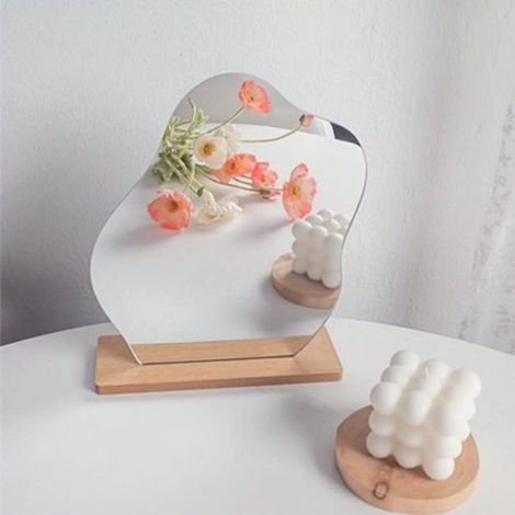 Miroir de Maquillage en Acrylique sans Cadre Miroir Chambre sans Cadre Miroir en Forme avec Base en Bois pour in-Outdoorshop, Bain, Chambre Salon et la Décoration à la Maison (1/5)