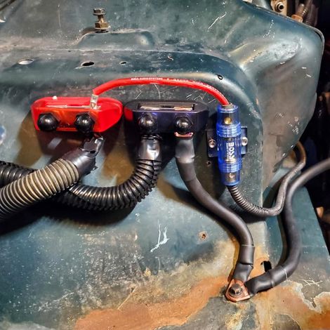 Kit de bornes de jonction de batterie à deux goujons 1/4", Ampper 2 goujons M6 pour barre de bus, bloc de jonction d'alimentation et de mise à la terre (avec couvercle, rouge et noir)