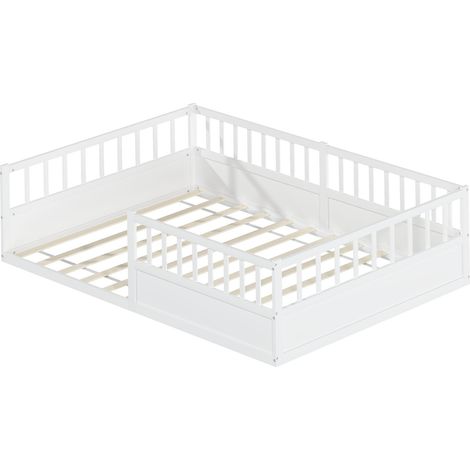 CAIziLit Montessori 140x200 en pin blanc avec barrière et sommier à lattes (1/5)