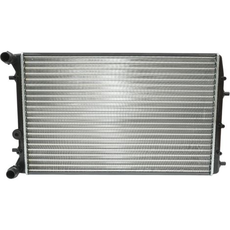 Radiatore raffreddamento acqua motore – Seat, Skoda, VW (motori 1.0 – 2.0 L) Dimensioni: 635 × 415 × 23 mm Codici OEM compatibili: 5Z0121253A, 6Q0121253L, 6Q0121253Q, 50542, 1924001738 (1/5)