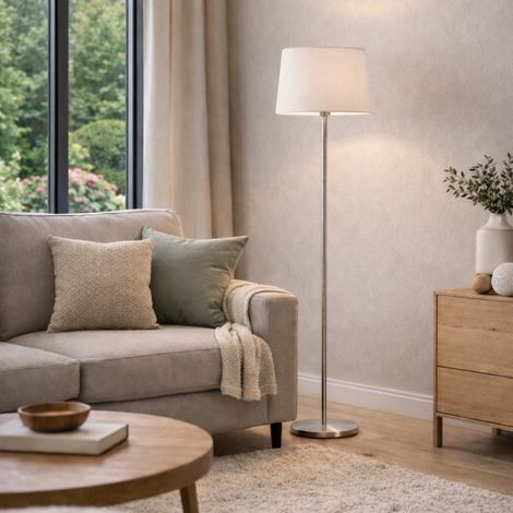 Lampadaire chrome mat Room Abat-jour blanc (1/4)