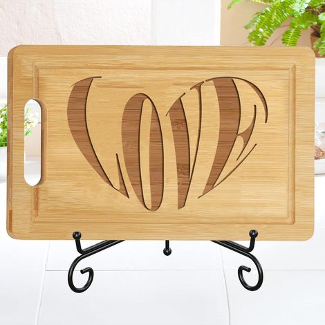 Planche à découper "LOVE" gravé – Cadeau romantique en bambou, fait main (1/5)