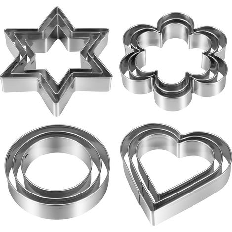 Set di 12 tagliabiscotti in metallo, acciaio inossidabile: 3 tagliabiscotti a forma di cuore, 3 tagliabiscotti a forma di stella, 3 tagliabiscotti a forma di fiore, 3 tagliabiscotti rotondi.