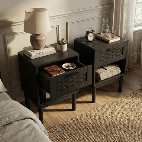 Set di 2 comodini in legno effetto rattan, 40x30x55 cm, tavolino laterale con cassetto e vano a giorno, mobile per camera da letto, stile scandinavo boho, nero