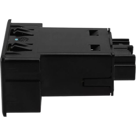 13524653 is a USB connector for Chevrolet Silverado vehicles 19-23. (1/5)