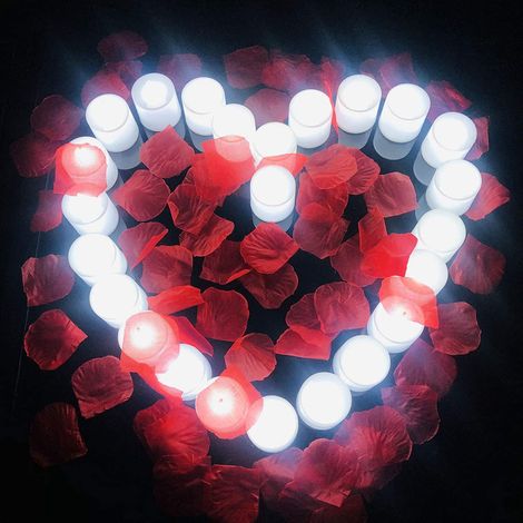 (24 bougies LED rondes à lumière blanche) sans flamme, idéales pour les décorations d'Halloween et de Noël.