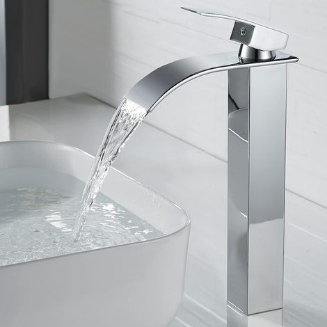 Robinet cascade moderne grand format, mitigeur eau froide et chaude, finition chromée, courbe naturelle argentée, hauteur élevée pour évier. (1/4)