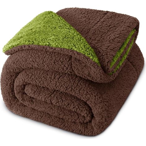 Plaid Couverture Polaire Douillette, Épaisse et Réversible, pour Lit et Canapé, Chaude et Douce, Toutes Les Saisons,230x270 cm, Vert Olive/Brun Café (1/5)