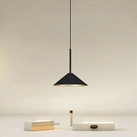 TRADE SHOP - Lampadario A Sospensione Moderno Con Paralume Triangolare In Ferro Nero Oro E27 33863 - (1/3)