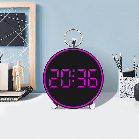 Ce réveil numérique à LED est doté d'un éclairage ambiant et d'un système de surveillance de la température. Il peut être fixé au mur ou posé sur un bureau, ce qui le rend idéal pour la décoration de (1/5)