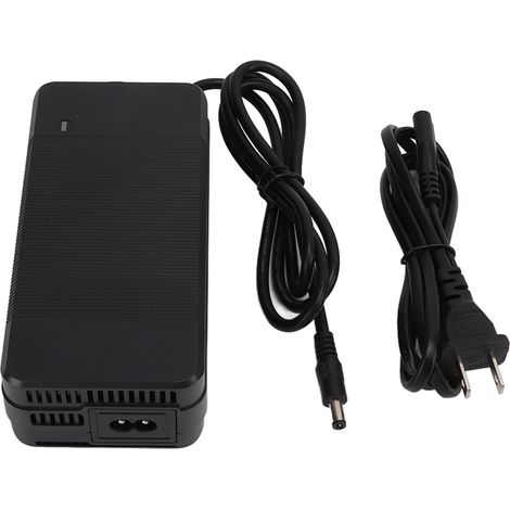 42V 3A Akkuladegerät Netzteil Lithium-Akkuladegerät für Elektroroller Stecker 100240VUS