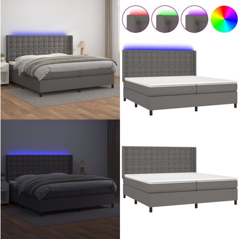 Sommier à lattes de lit matelas LED Gris 200x200 cm Similicuir - Lit Plateforme - Lit Capitonné - Lit Design - Lit Double - Sommier Tapissier - Home & Living (1/5)