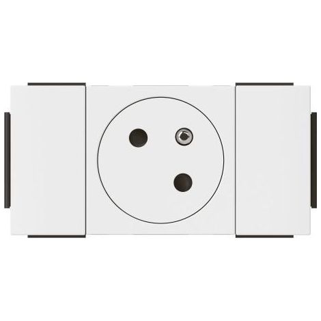 Enchufe Legrand 2P T blanco clip directo duradero