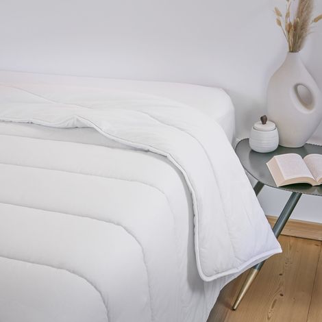 Couette Coton Anti-Acariens 200 x 200 cm Céleste Blanc – Confort et Protection Naturelle (1/4)