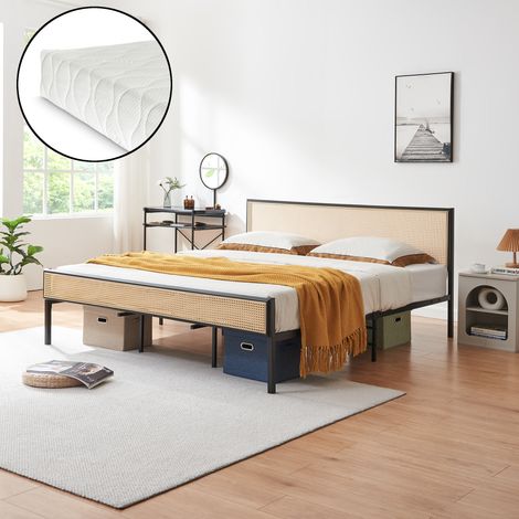 Letto Matrimoniale Linköping in Metallo Nero con Materasso 180x200 cm Testiera e Pediera Effetto Rattan [en.casa]