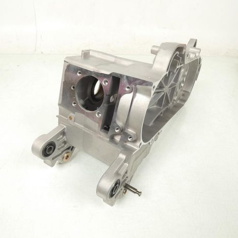 Carter moteur D&G origine pour scooter Peugeot 50 Kisbee 4T Avant (1/5)