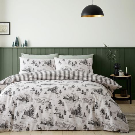 Parure de lit 2 Personnes en Coton brossé avec Housse de Couette et taies d'oreiller Motif Village Alpin (1/5)