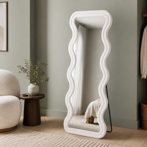 LunaMirror Maeve Ganzkörperspiegel 160 x 60 cm, rechteckige Wellenform mit abgerundeten Ecken, gepolsterter Samtrahmen Weiß (1/5)