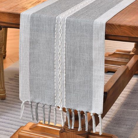 Broderie Coton Lin Chemin de Table Intérieur Extérieur Ferme Style Gris Chemin de Table 120cm avec Glands à la Main pour la fête, Salle à Manger, Décorations de Cuisine(Gris, 90cm) (1/5)