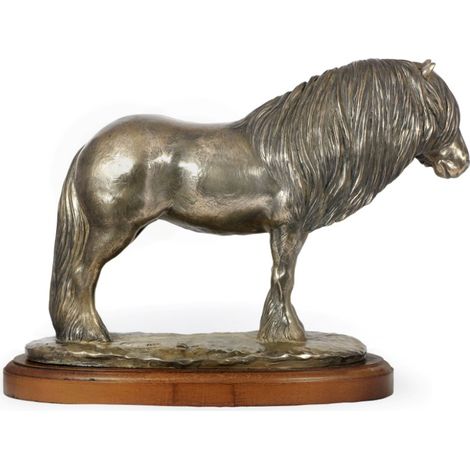Jument Fell Pony - une statuette avec un cheval, une silhouette de cheval sur bois, un prix prestigieux du concours Art-Dog (1/5)
