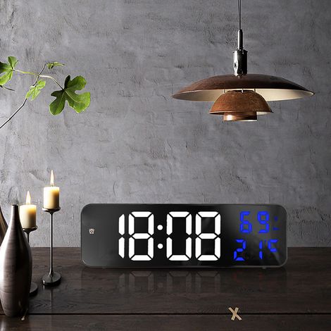 Réveil électronique mural grand format à LED avec miroir, blanc et bleu. À brancher. (1/5)